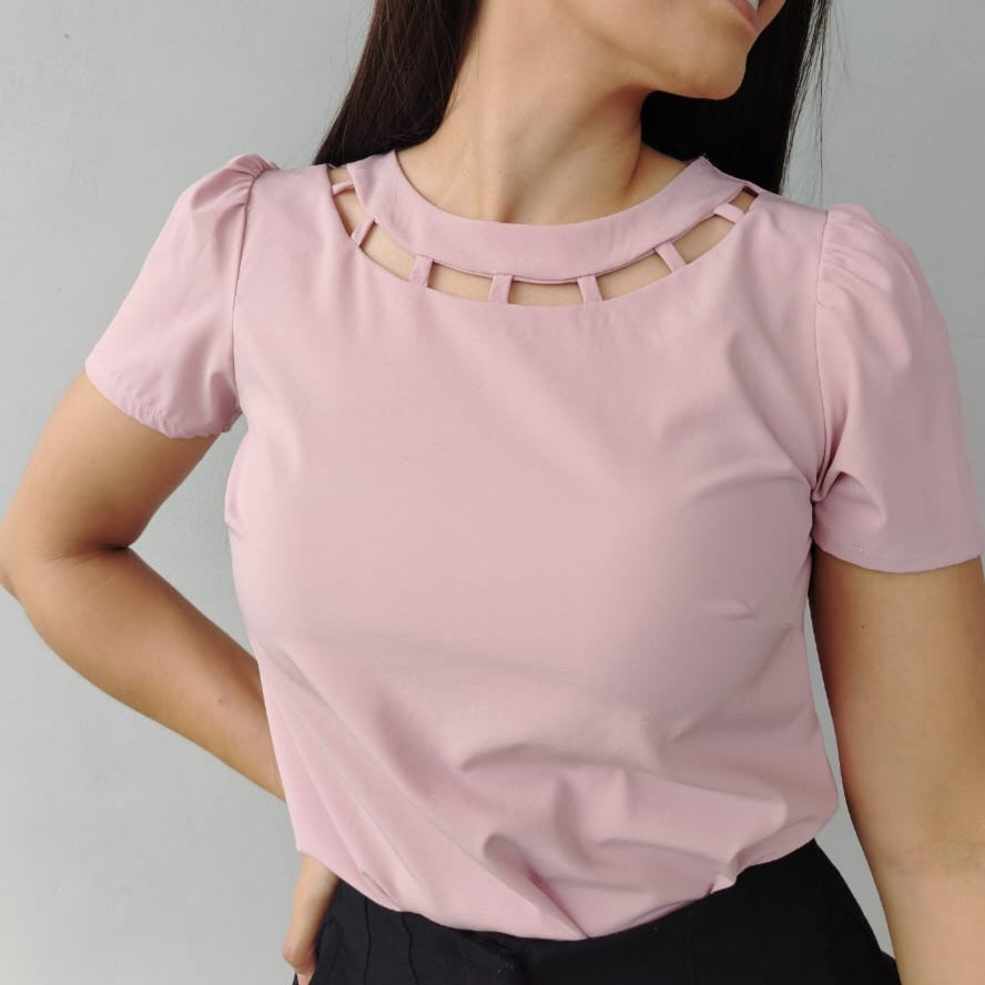 Blusa detalle en escote palo rosa