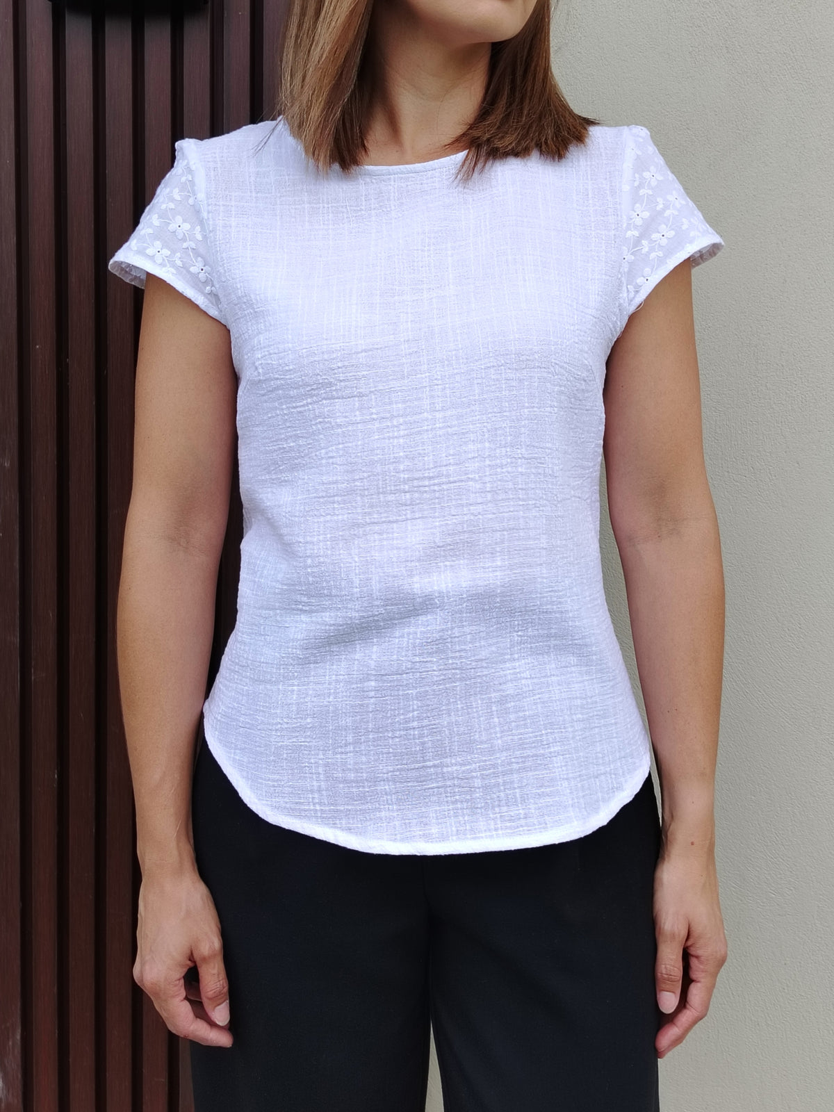 Blusa manga bordada