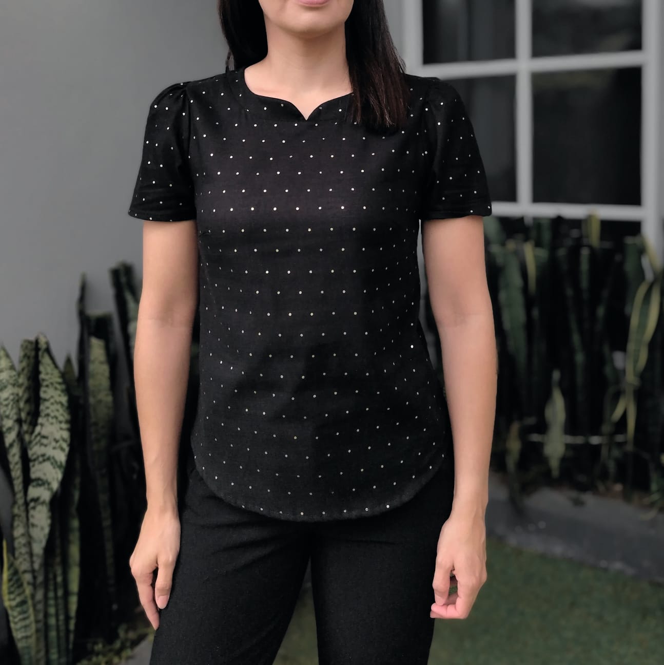 Blusa brillo negro
