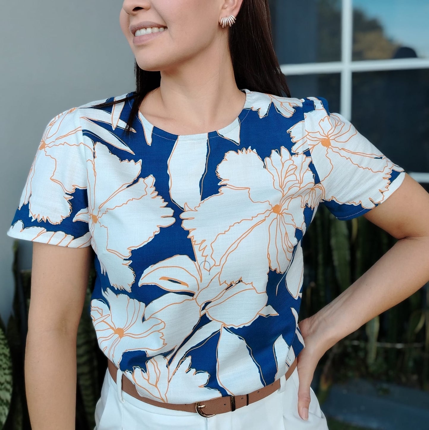 Blusa floral azul