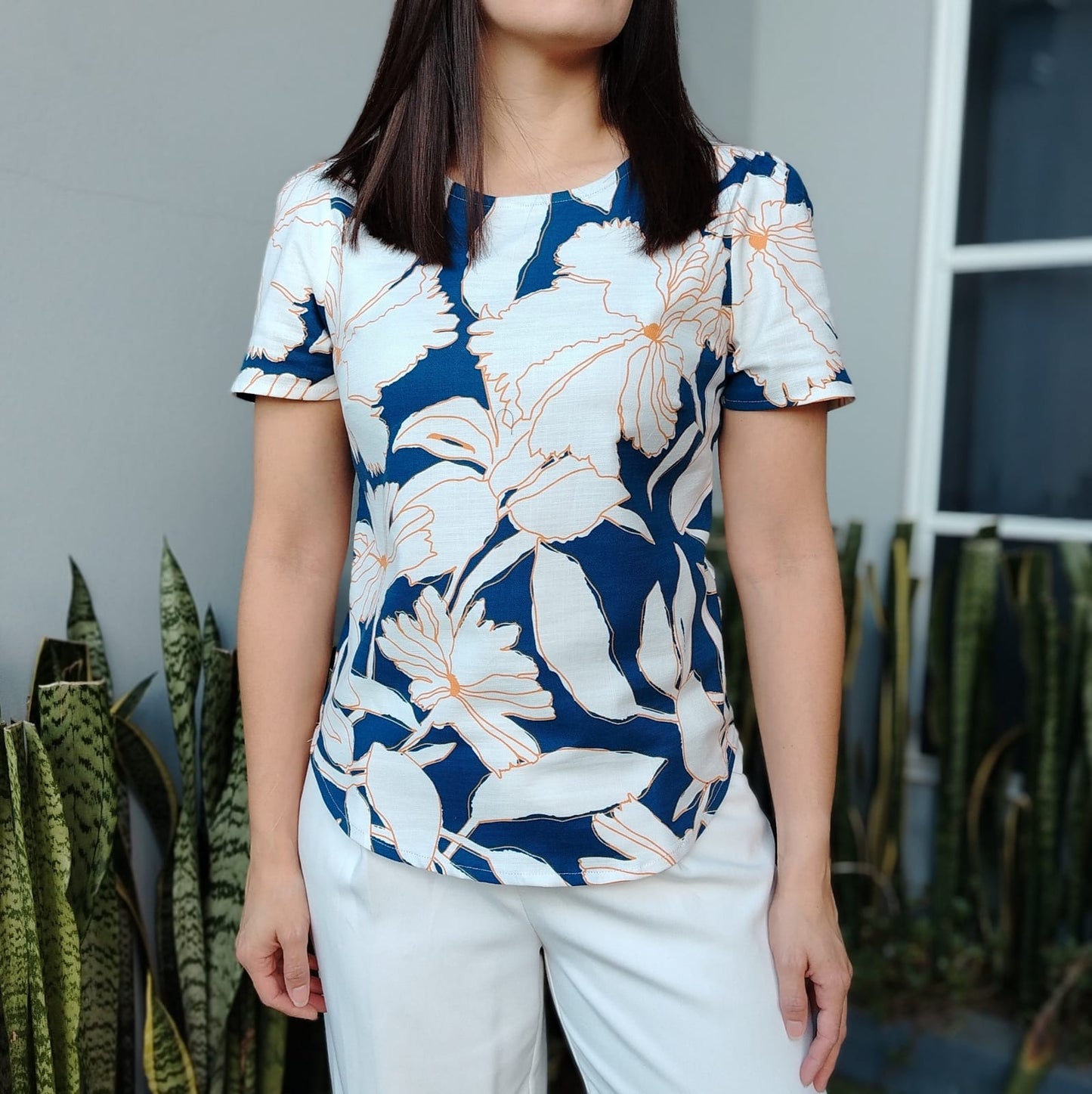 Blusa floral azul