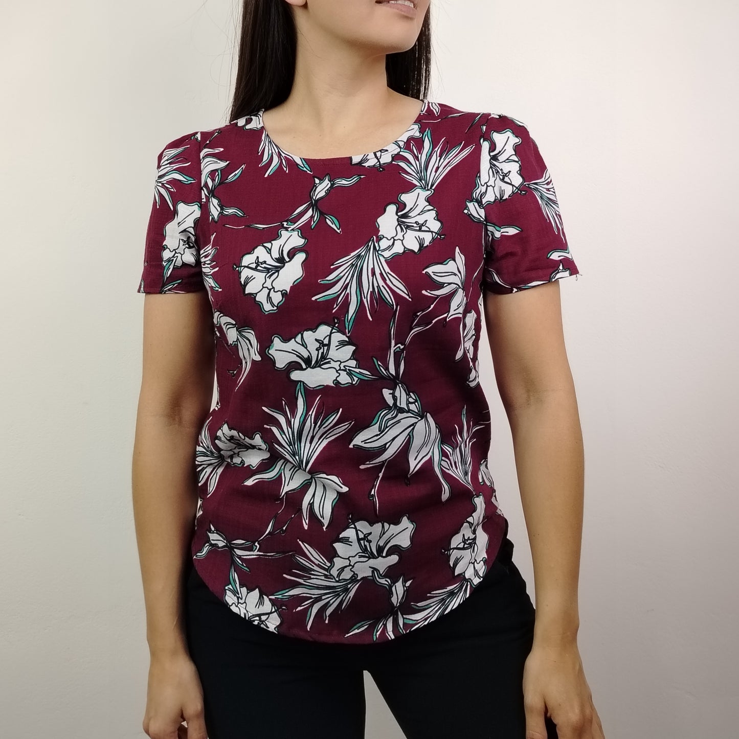 Blusa floral vino
