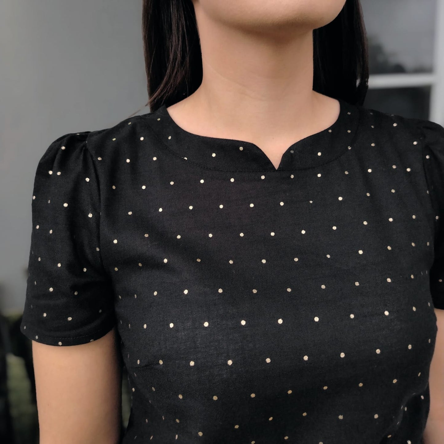 Blusa brillo negro