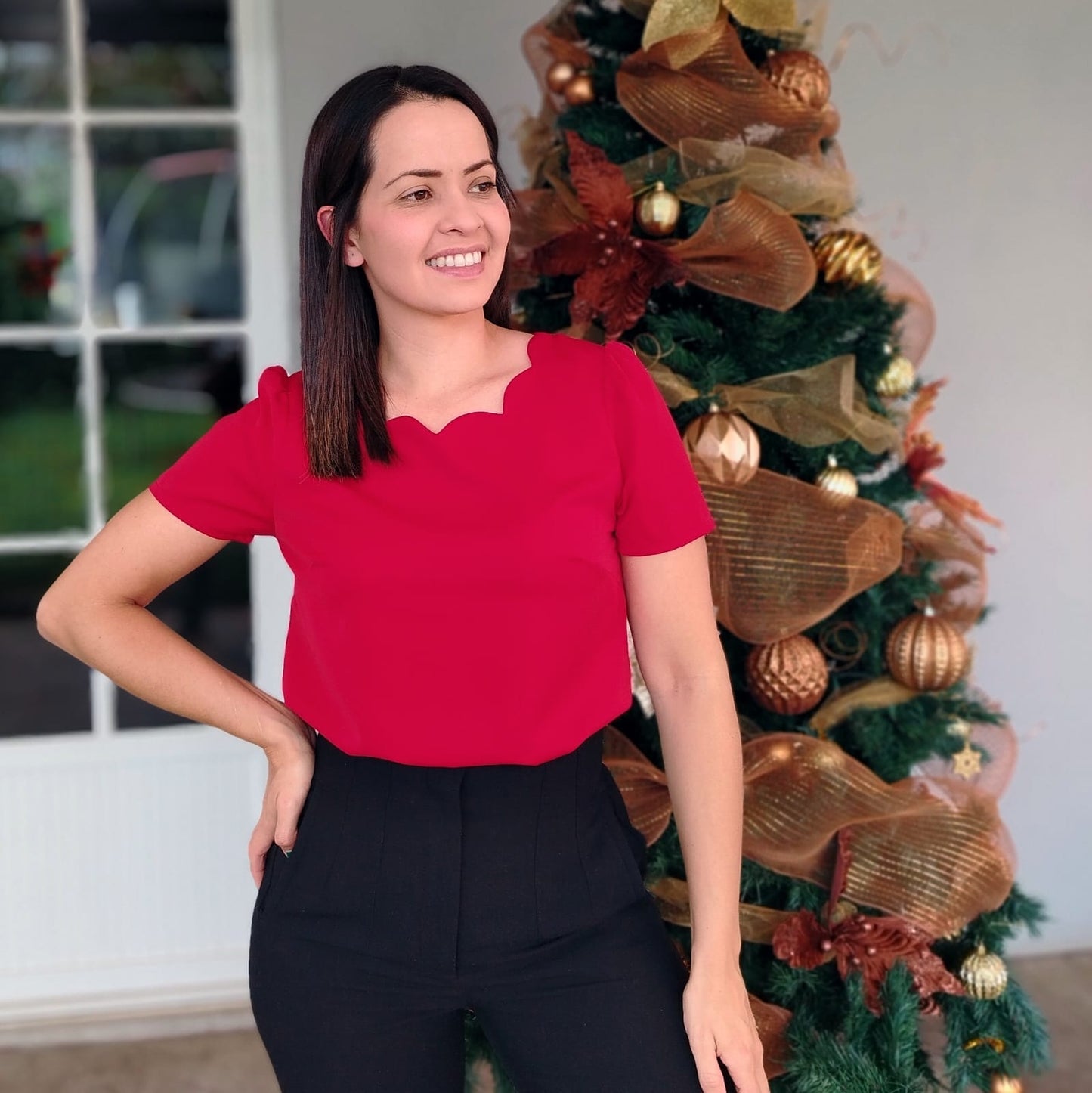 Blusa parras en escote rojo