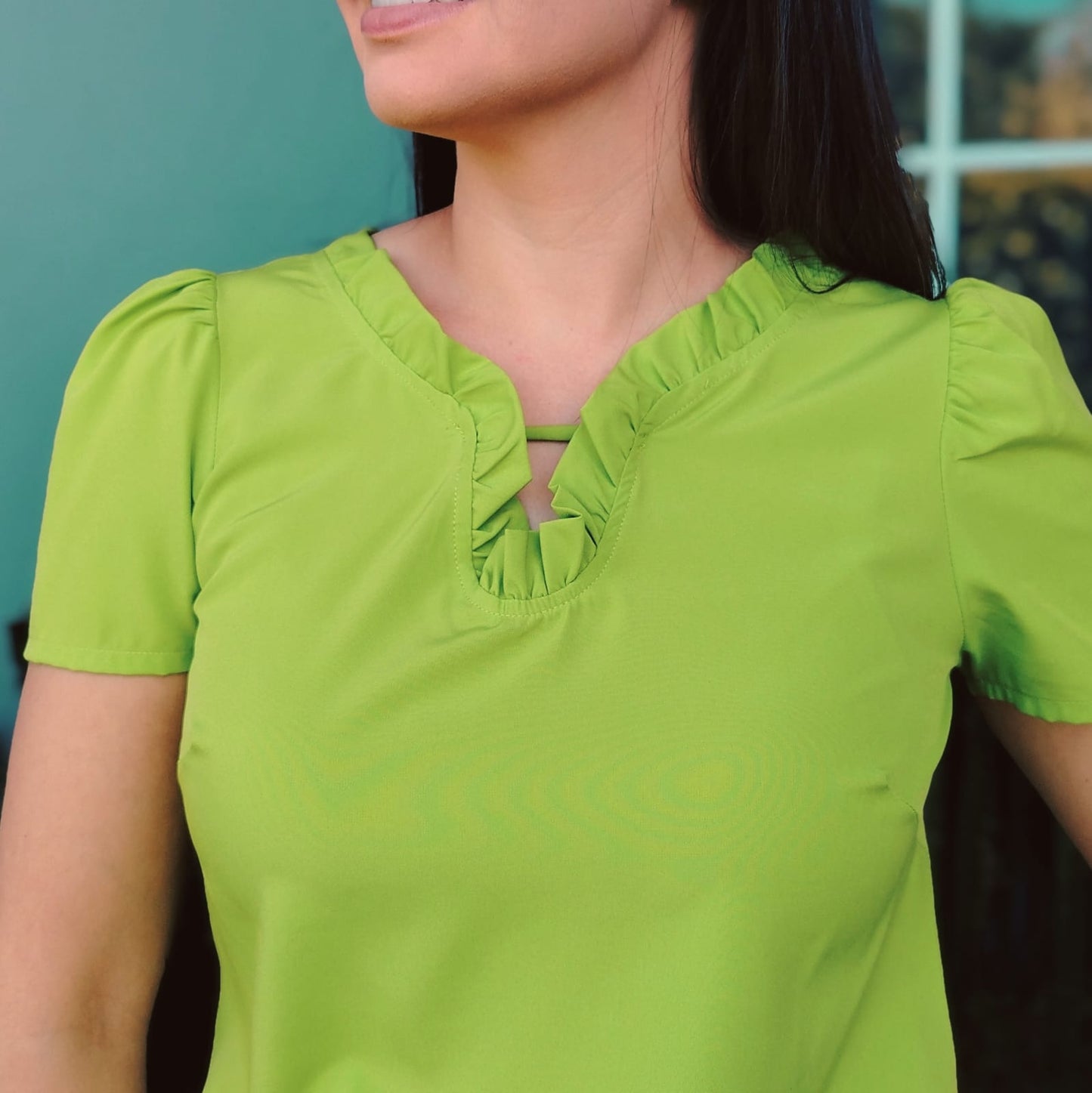 Blusa escote fruncido verde