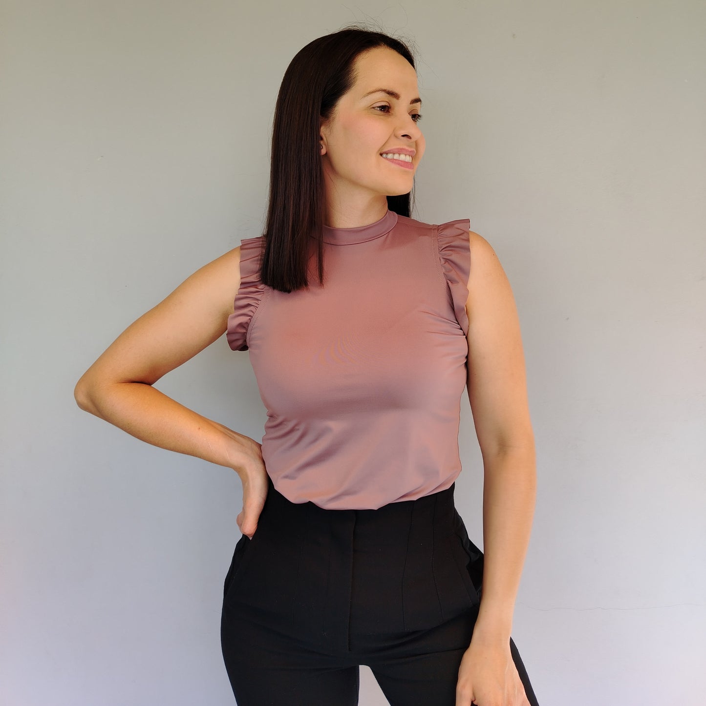 Blusa manga fruncida marrón