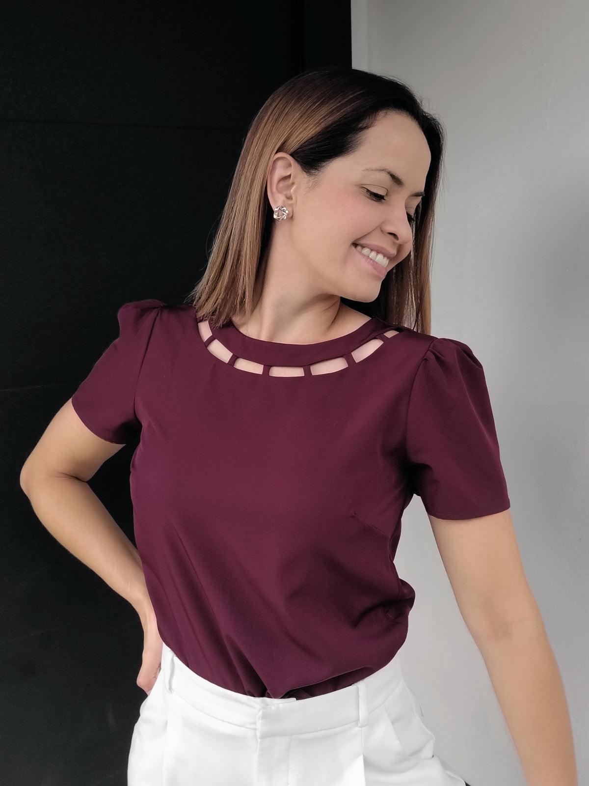 Blusa cadena en escote