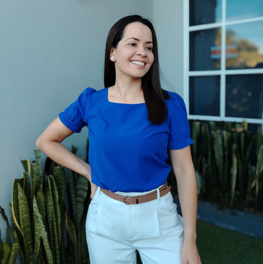 Blusa escote cuadrado azul rey