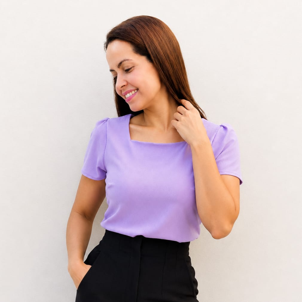 Blusa escote cuadrado lila