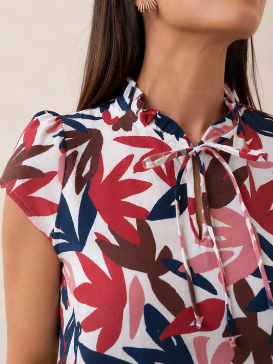 Blusa cuello fruncido con amarre