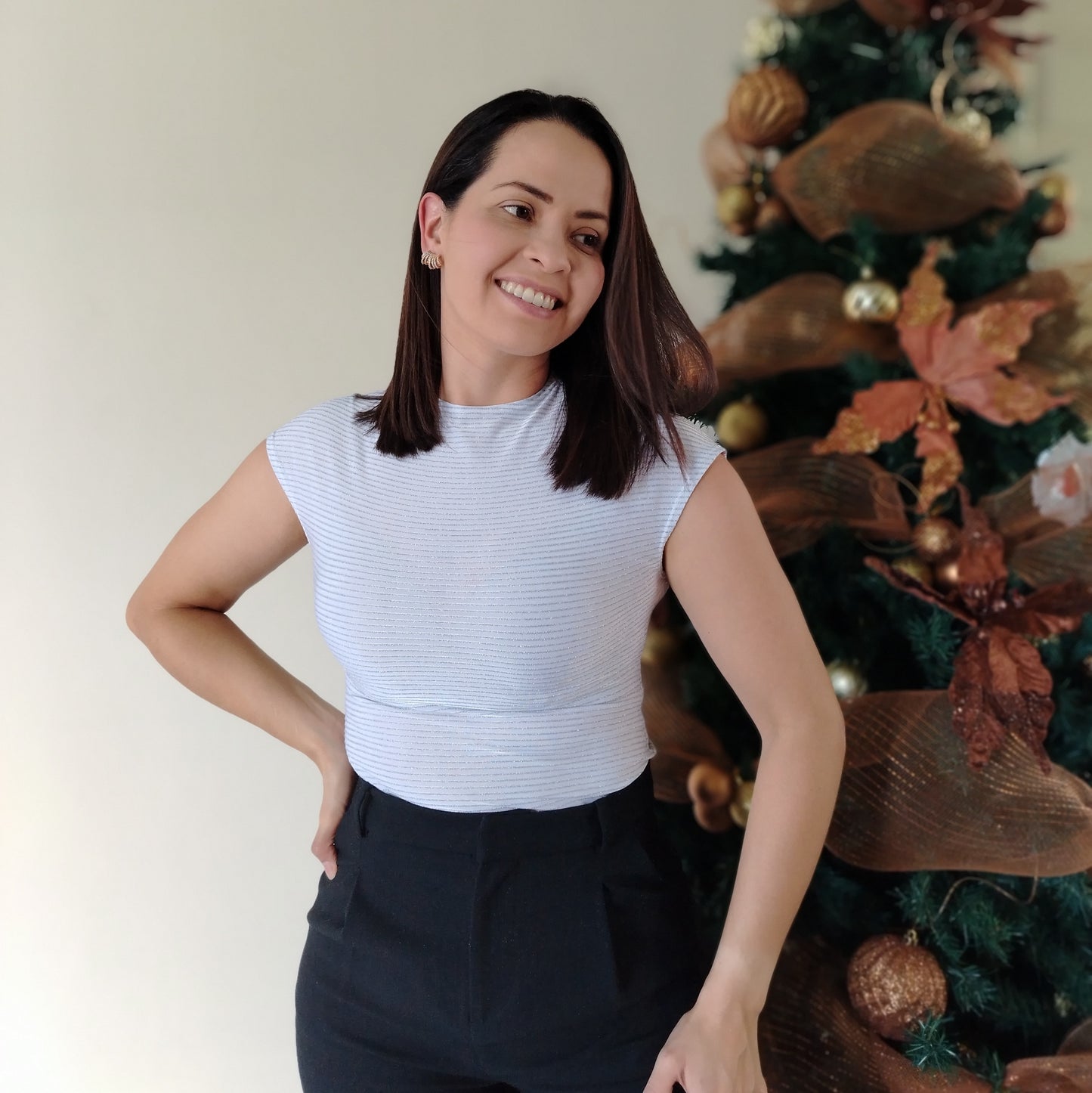 Blusa manga enteriza blanca con brillo