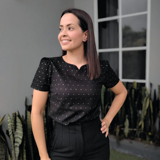 Blusa brillo negro