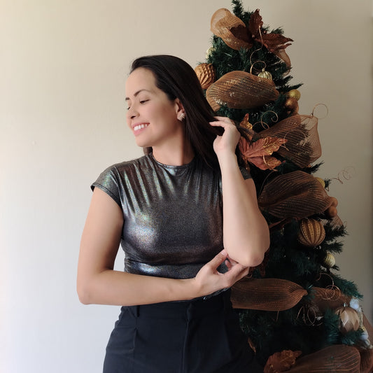 Blusa manga enteriza negra con brillo