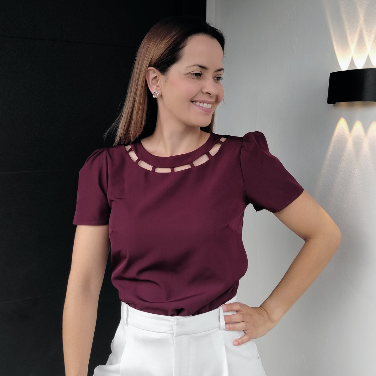 Blusa cadena en escote