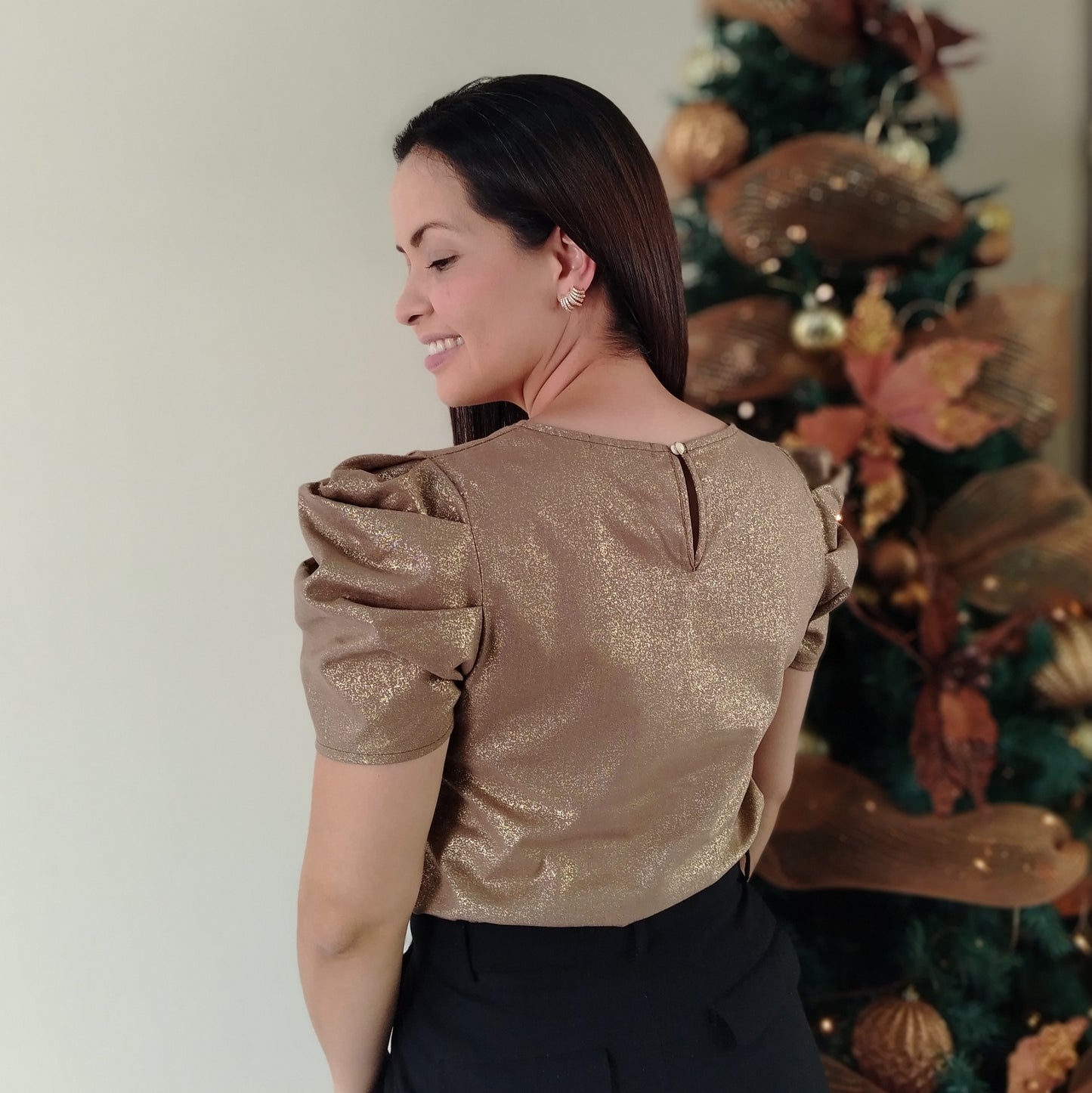 Blusa manga drapeada brillo marrón