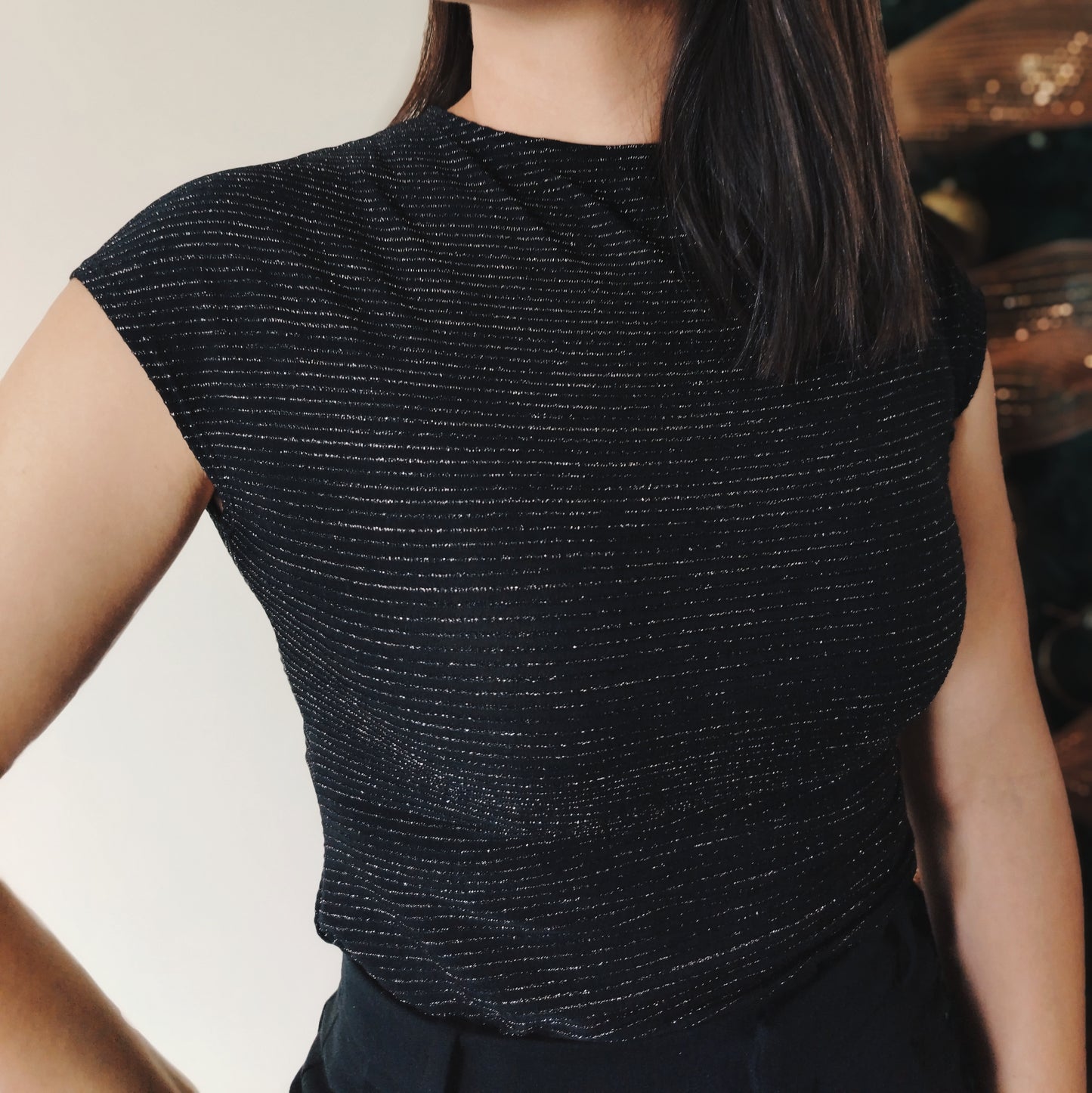 Blusa manga enteriza negro con brillo