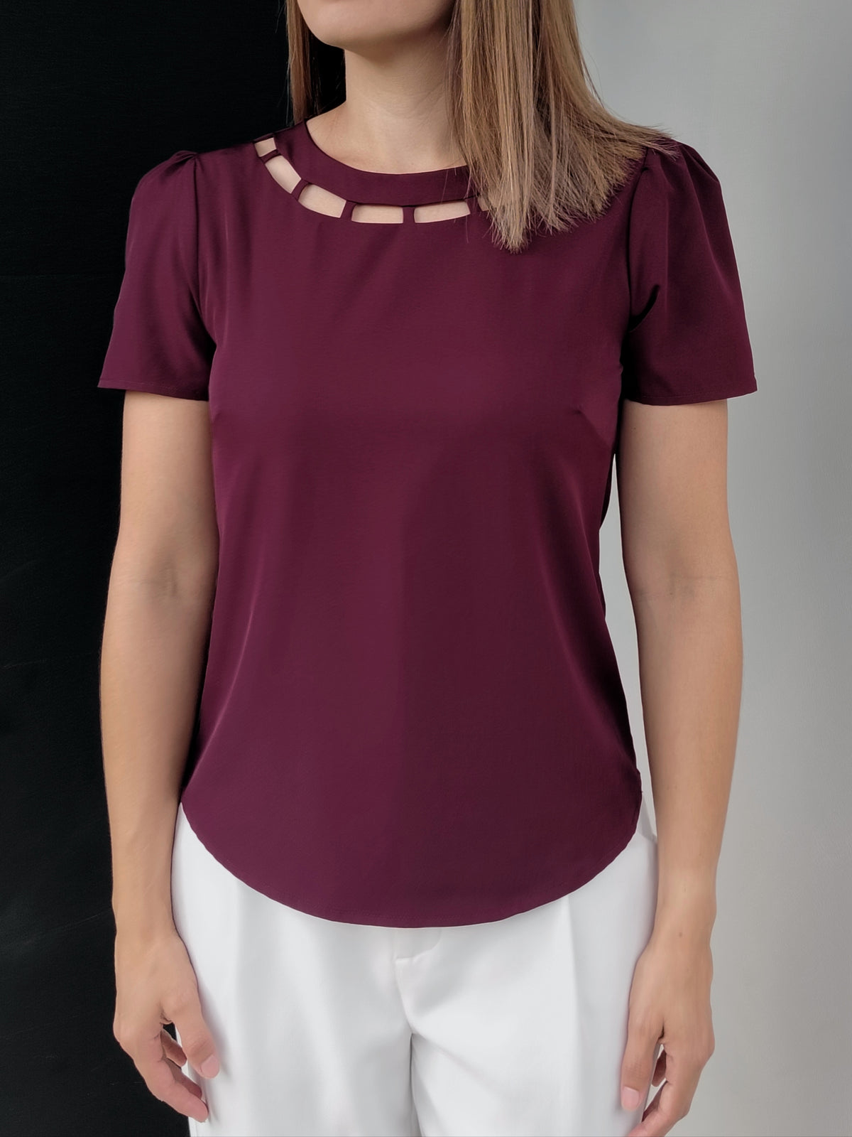 Blusa cadena en escote