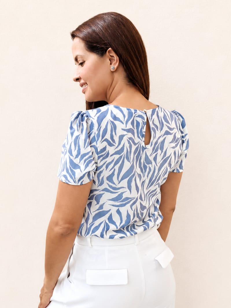 Blusa estampado celeste
