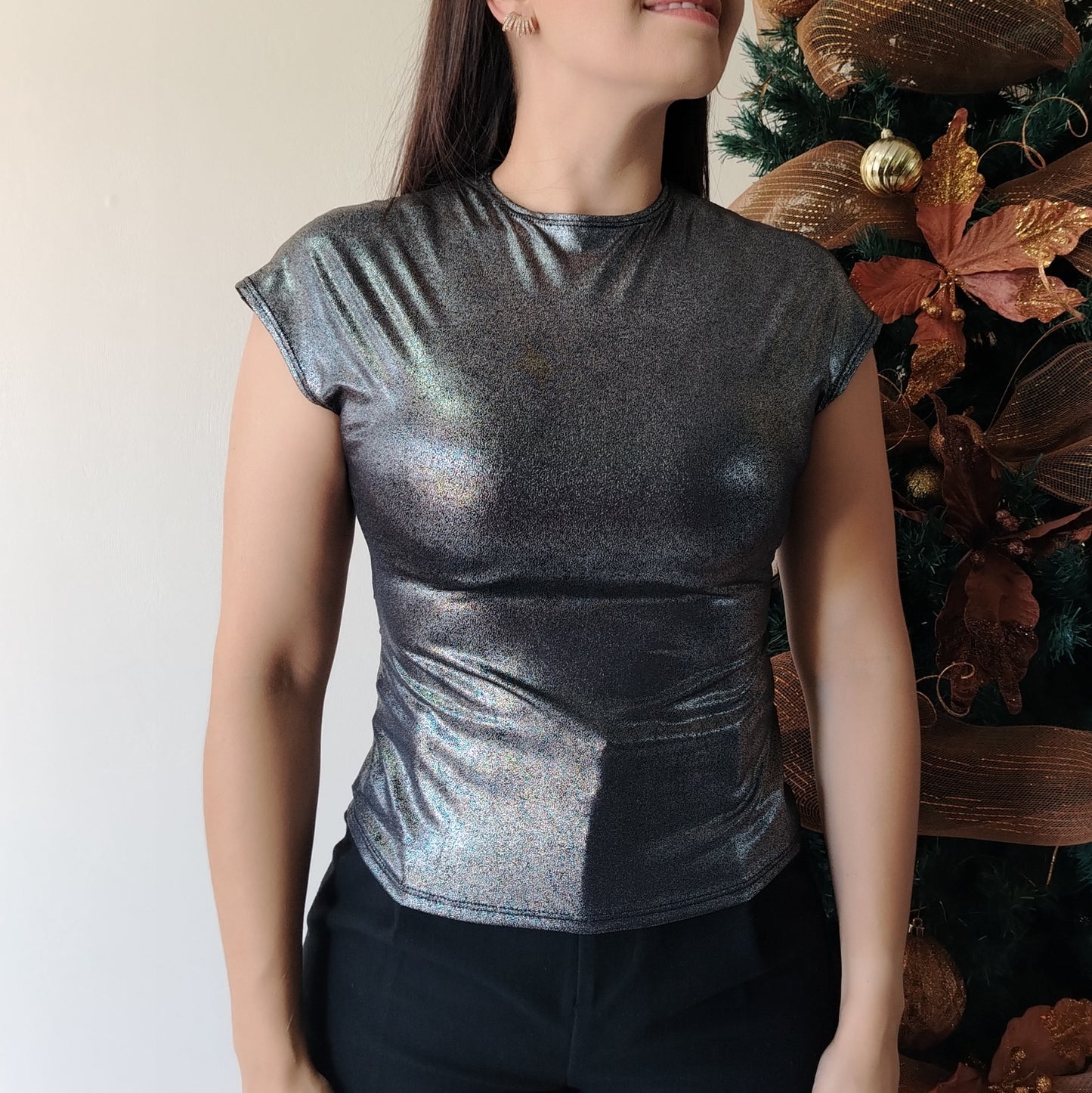 Blusa manga enteriza negra con brillo