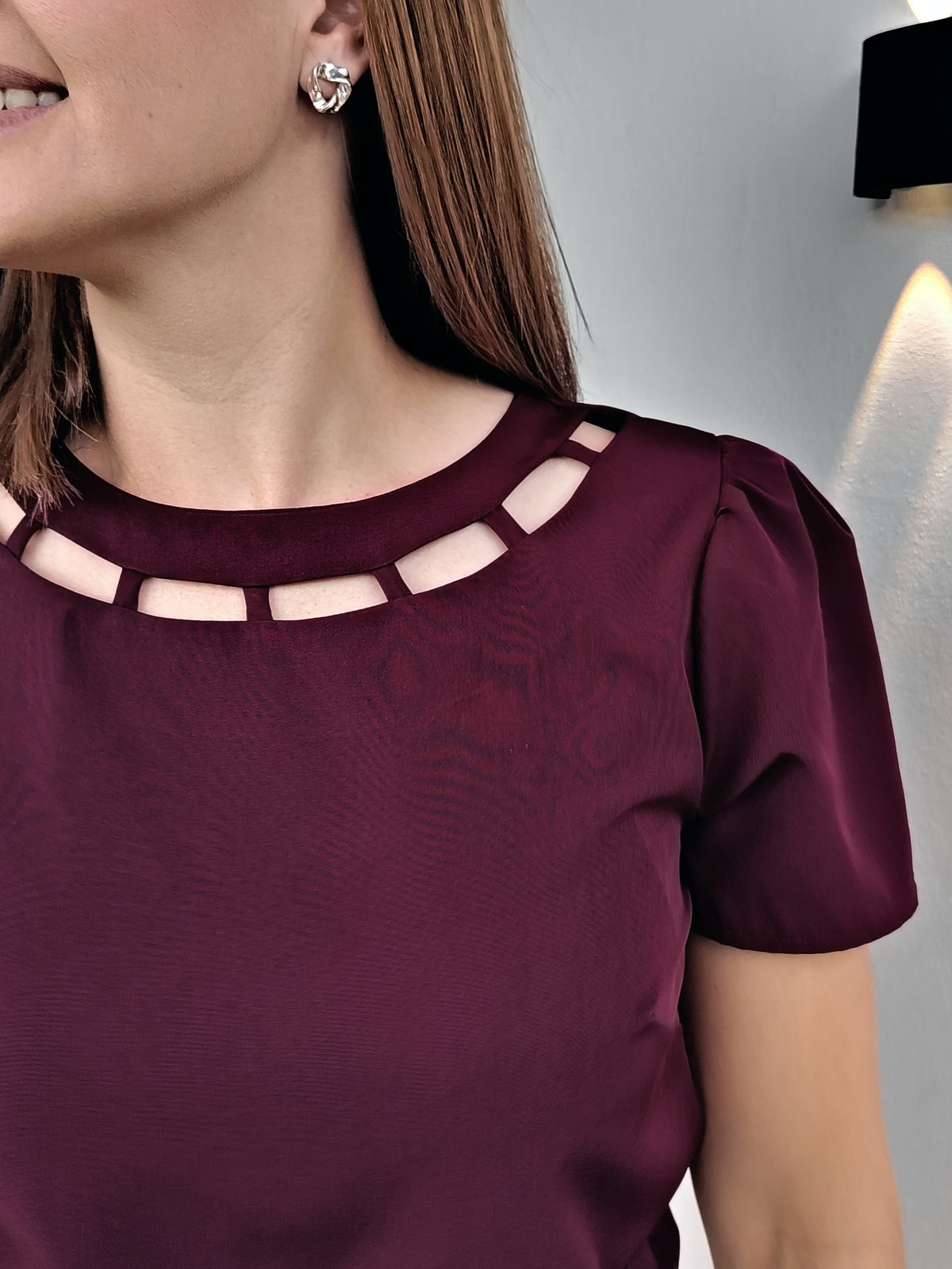 Blusa cadena en escote